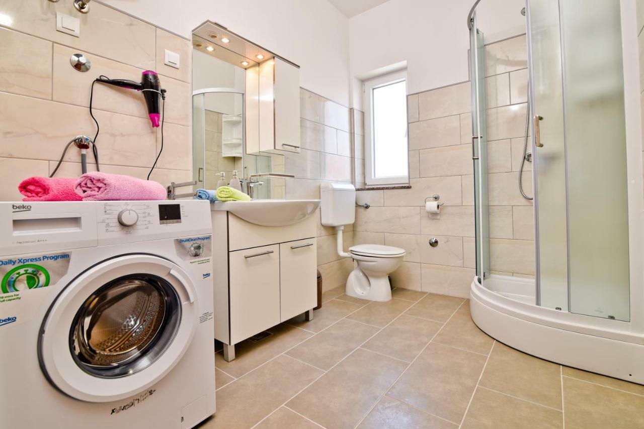 Apartments Mica Врси Екстер'єр фото
