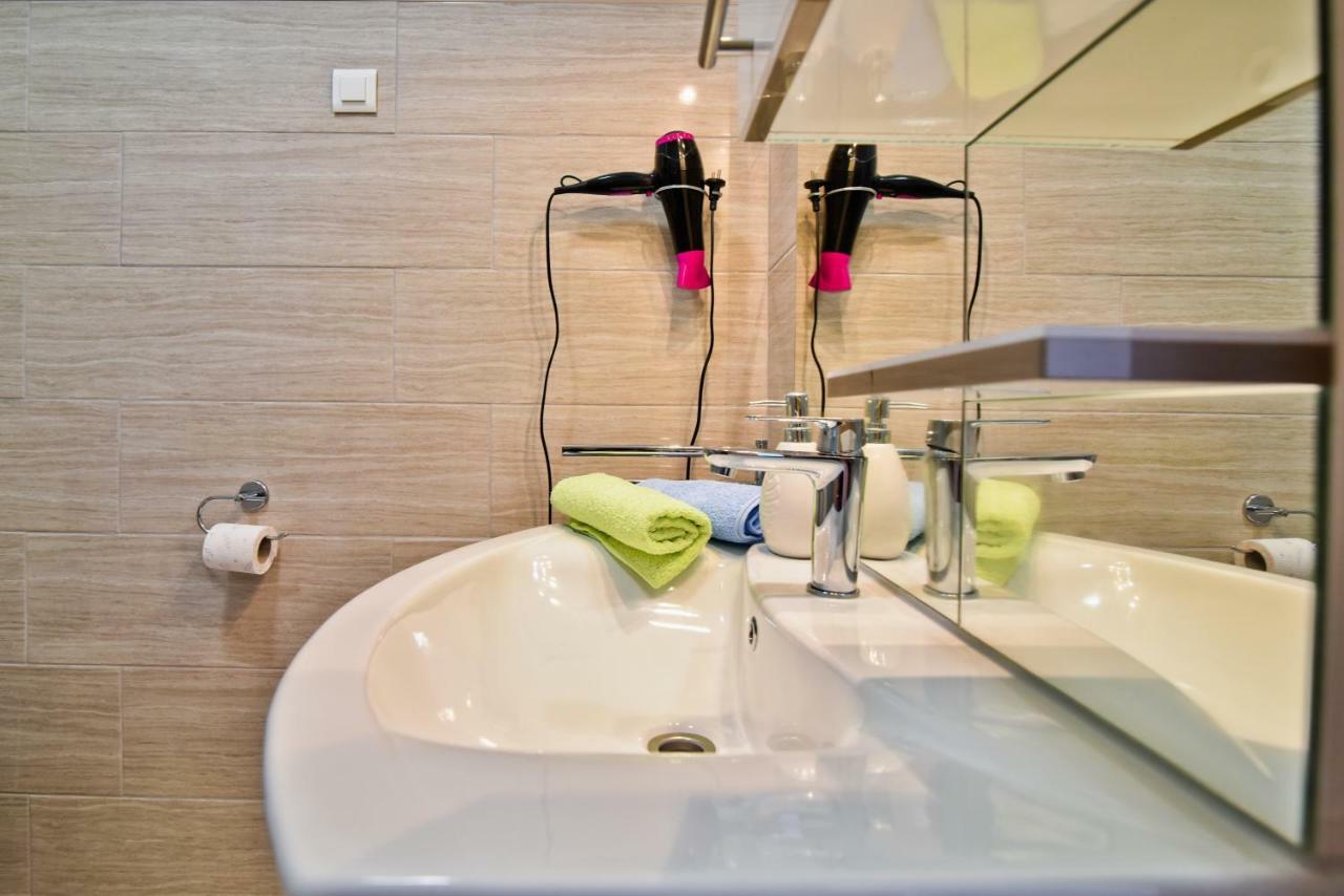 Apartments Mica Врси Екстер'єр фото