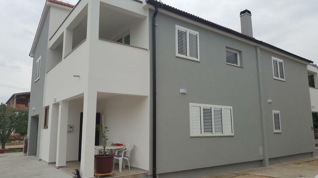 Apartments Mica Врси Екстер'єр фото