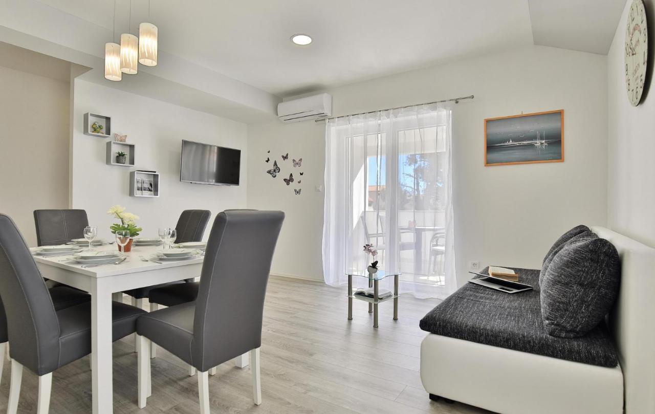Apartments Mica Врси Екстер'єр фото