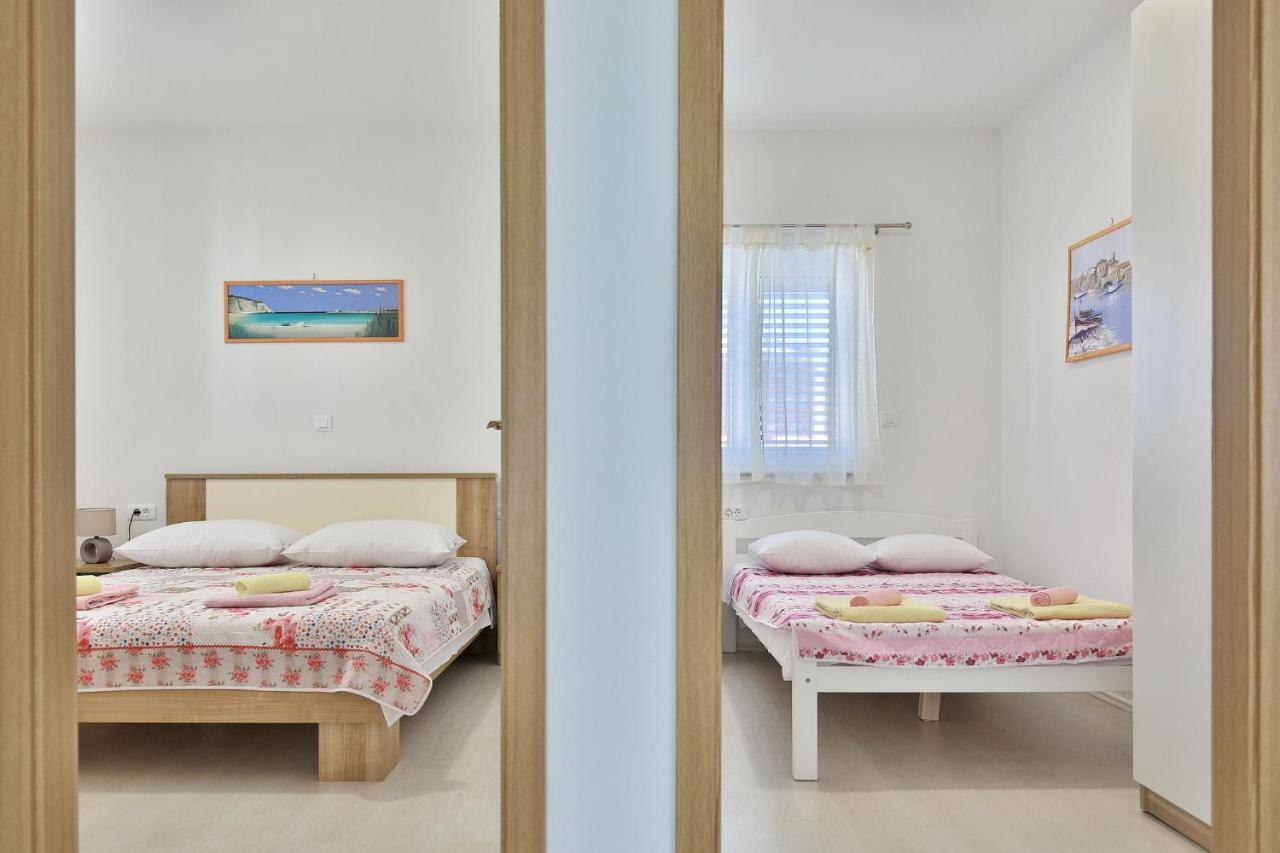 Apartments Mica Врси Екстер'єр фото